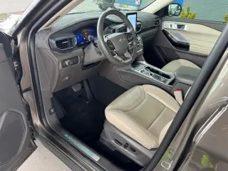 2021 Ford Explorer Platinum AWD