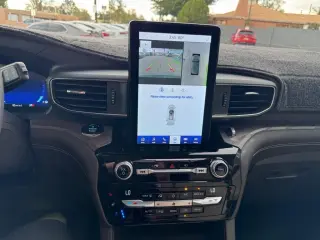 2021 Ford Explorer Platinum AWD