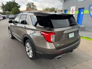 2021 Ford Explorer Platinum AWD