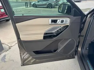 2021 Ford Explorer Platinum AWD
