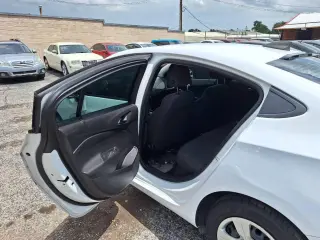 2018 Chevrolet Cruze LS AUTO