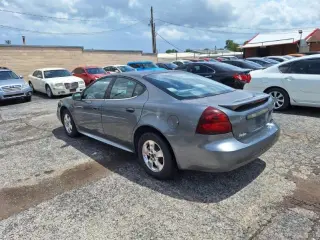 2005 Pontiac Grand Prix BASE