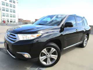 2011 TOYOTA HIGHLANDER