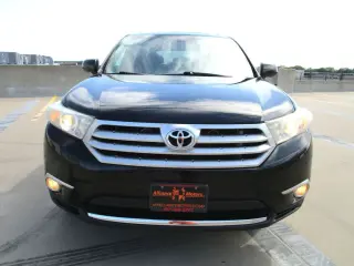 2011 TOYOTA HIGHLANDER