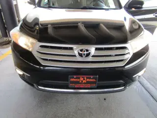 2011 TOYOTA HIGHLANDER