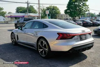 2022 AUDI E-TRON GT