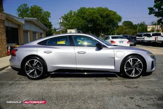 2022 AUDI E-TRON GT