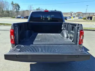 Ford F-150 2023 4x4 XL 4dr SuperCrew 5.5 ft. SB