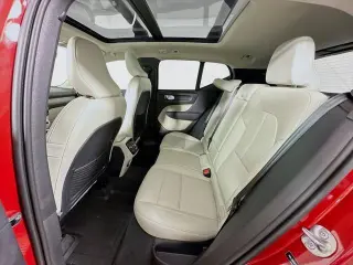 Volvo XC40 2024 AWD B5 Plus Tema Brillante 4 puertas SUV