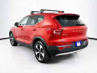 Volvo XC40 2024 AWD B5 Plus Tema Brillante 4 puertas SUV