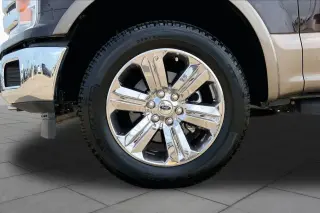 Ford F-150 2019 4x4 Lariat 4 puertas SuperCrew 5.5 pies. SB