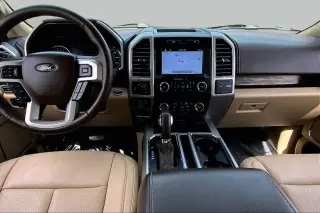 Ford F-150 2019 4x4 Lariat 4 puertas SuperCrew 5.5 pies. SB
