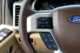 Ford F-150 2019 4x4 Lariat 4 puertas SuperCrew 5.5 pies. SB