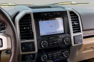 Ford F-150 2019 4x4 Lariat 4 puertas SuperCrew 5.5 pies. SB