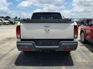 Honda Ridgeline 2019 AWD RTL-E 4 puertas Cabina Crew 5.3 pies. SB