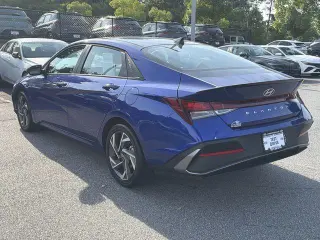 Hyundai ELANTRA 2025 SEL Sport 4 puertas Sedan