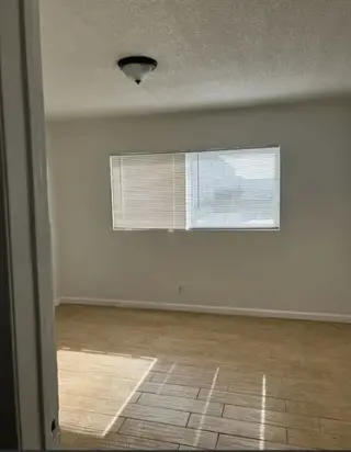 1 dormitorio y 1 baño