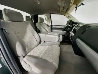 Toyota Tundra 2008 4x2 SR5 4 puertas Doble Cabina SB (4.7L V8)