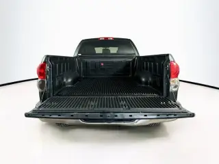 Toyota Tundra 2008 4x2 SR5 4 puertas Doble Cabina SB (4.7L V8)