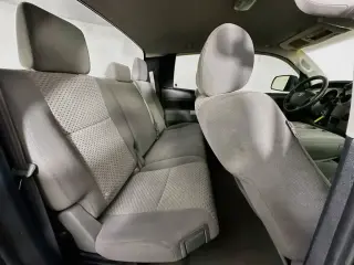 Toyota Tundra 2008 4x2 SR5 4 puertas Doble Cabina SB (4.7L V8)