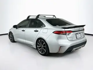 Toyota Corolla 2022 SE 4 puertas Sedán CVT