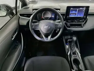 Toyota Corolla 2022 SE 4 puertas Sedán CVT