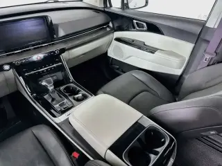 Kia Carnival 2024 EX 4 puertas Minivan