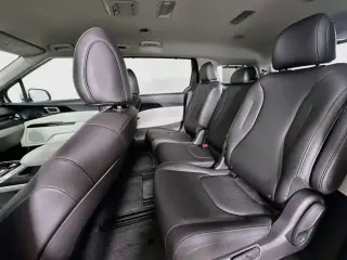 Kia Carnival 2024 EX 4 puertas Minivan