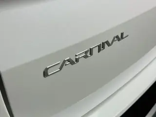 Kia Carnival 2024 EX 4 puertas Minivan