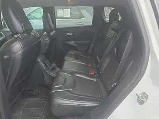 Jeep Cherokee 2019 Latitude Plus 4 puertas SUV