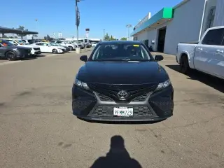 Toyota Camry 2021 SE 4 puertas Sedan