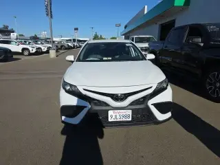 Toyota Camry 2024 SE 4 puertas Sedan