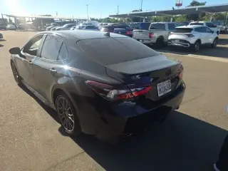 Toyota Camry 2024 SE 4 puertas Sedan