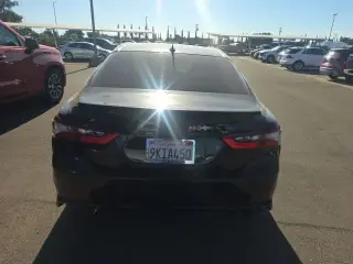 Toyota Camry 2024 SE 4 puertas Sedan