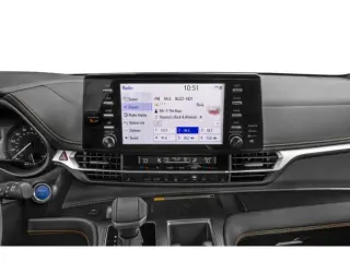 Toyota Sienna 2022 AWD Edición Woodland 7 pasajeros 4 puertas Minivan