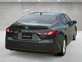 Toyota Camry 2025 LE 4 puertas Sedan