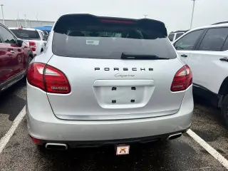 Porsche Cayenne 2011 AWD 4 puertas SUV