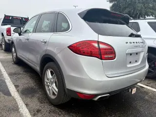 Porsche Cayenne 2011 AWD 4 puertas SUV