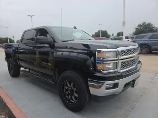 Chevrolet Silverado 1500 2015 4x4 LT Cabina Doble 4 puertas 5.8 pies. Caja corta