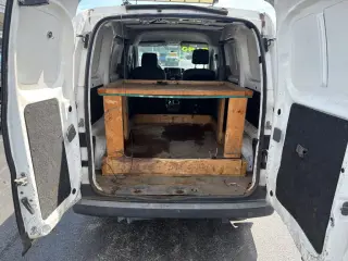 Nissan NV200 2018 S 4 puertas Carga Minivan