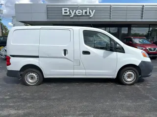 Nissan NV200 2018 S 4 puertas Carga Minivan