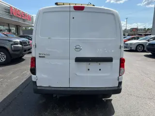 Nissan NV200 2018 S 4 puertas Carga Minivan