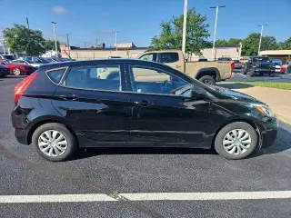 Hyundai ACCENT 2015 GS 4 puertas Hatchback