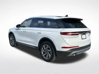 Lincoln Corsair 2023 Estándar 4 puertas SUV