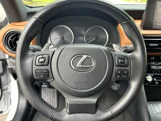 Lexus IS 350 2024 F SPORT Design 4 puertas Sedan