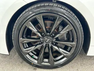 Lexus IS 350 2024 F SPORT Design 4 puertas Sedan