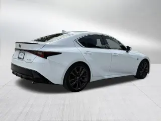 Lexus IS 350 2024 F SPORT Design 4 puertas Sedan