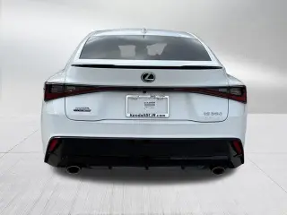 Lexus IS 350 2024 F SPORT Design 4 puertas Sedan