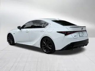 Lexus IS 350 2024 F SPORT Design 4 puertas Sedan