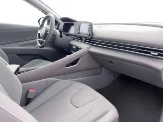 Hyundai ELANTRA 2026 SEL Sport Premium 4 puertas Sedan